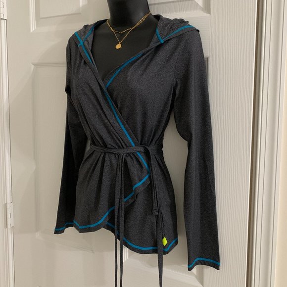 Zumba Wear Women´s Hoodie Jacket, Size S - Picture 16 of 16